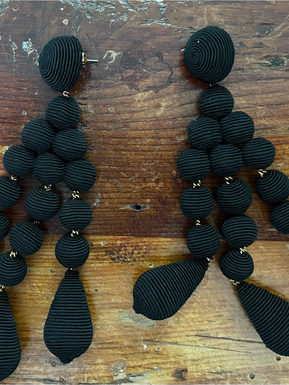 Rebecca de Ravenel Black Drop Earrings. Never worn. No box.